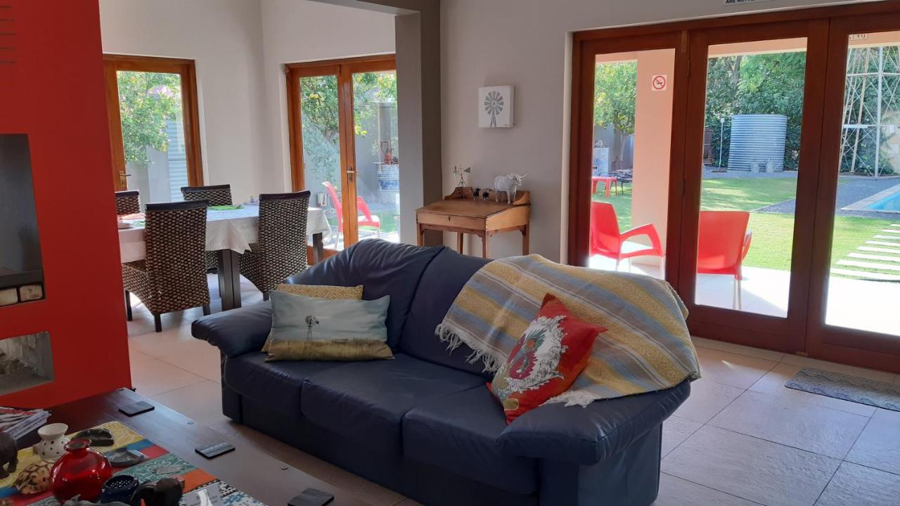 אאודטסהורן Karoo Sun Boutique Guest House מראה חיצוני תמונה