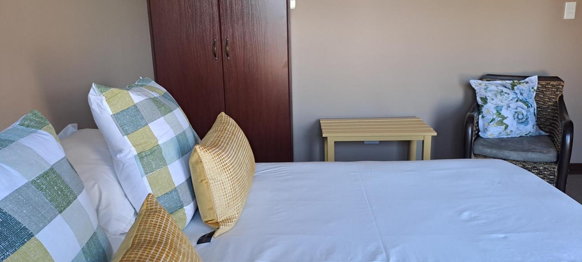 אאודטסהורן Karoo Sun Boutique Guest House מראה חיצוני תמונה