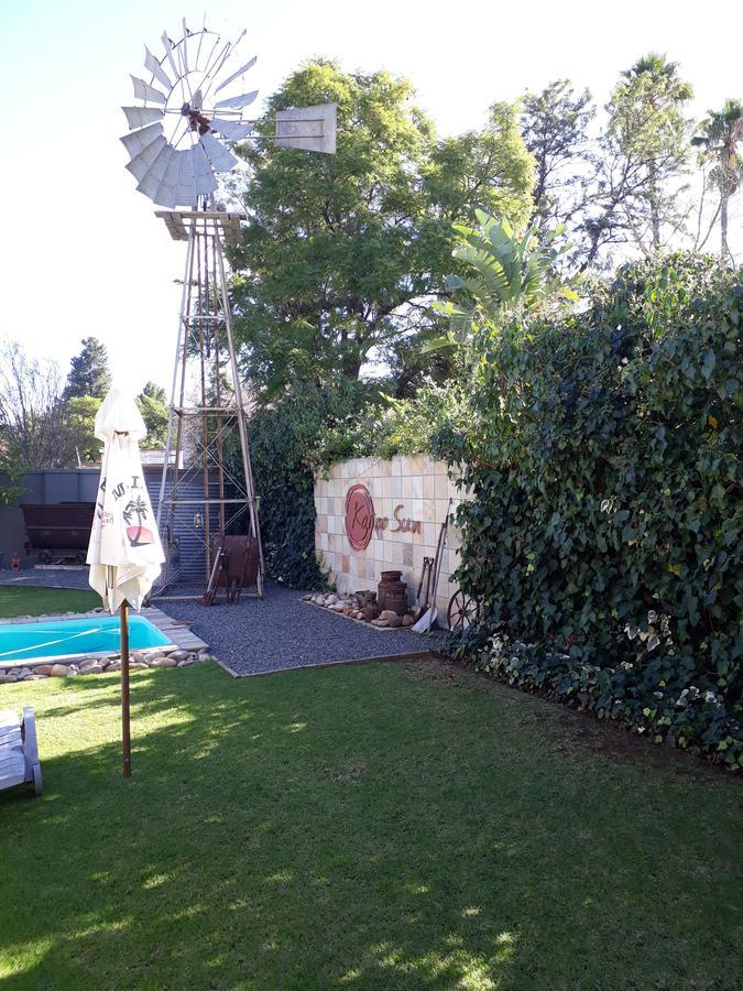 אאודטסהורן Karoo Sun Boutique Guest House מראה חיצוני תמונה