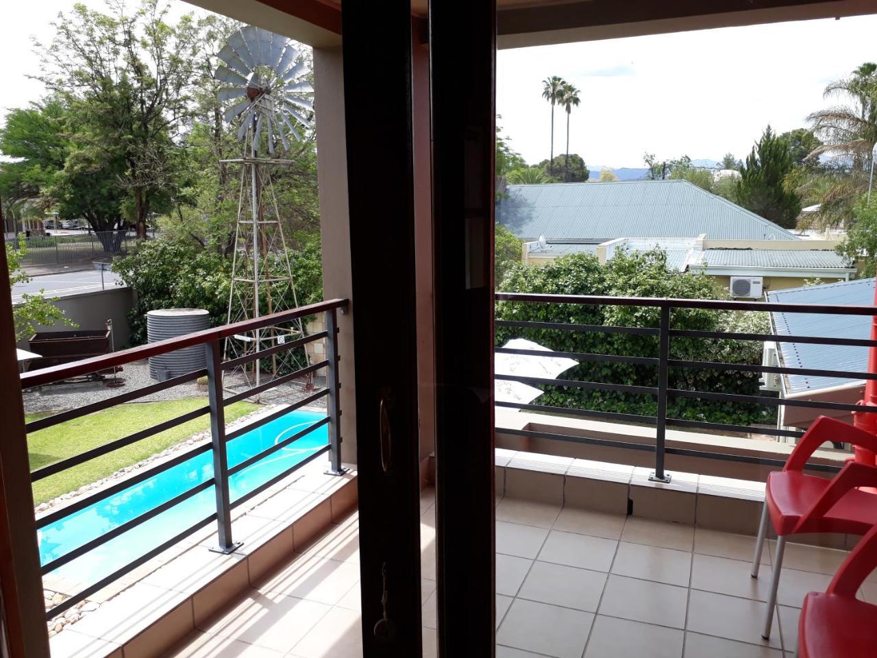 אאודטסהורן Karoo Sun Boutique Guest House מראה חיצוני תמונה