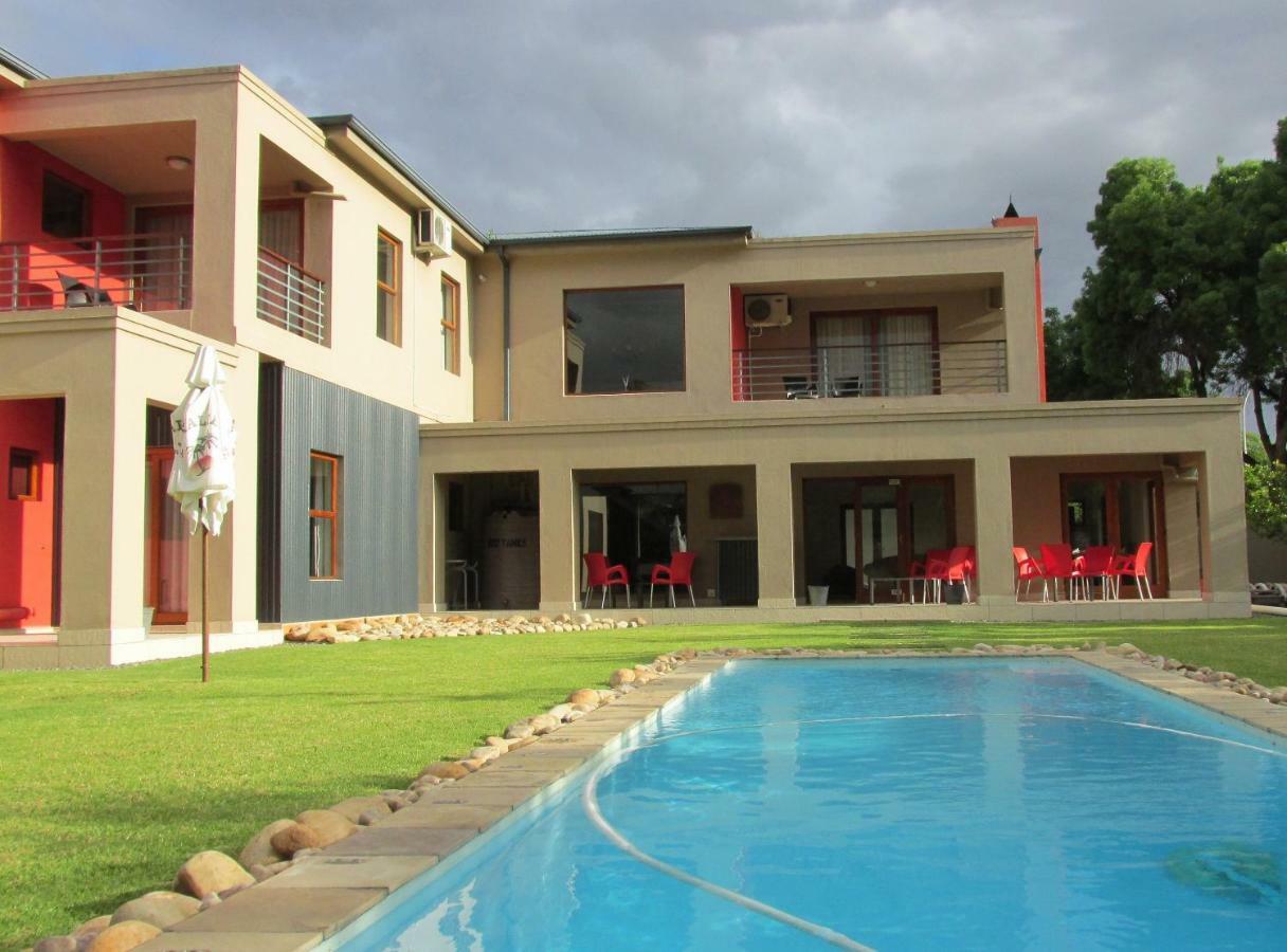 אאודטסהורן Karoo Sun Boutique Guest House מראה חיצוני תמונה